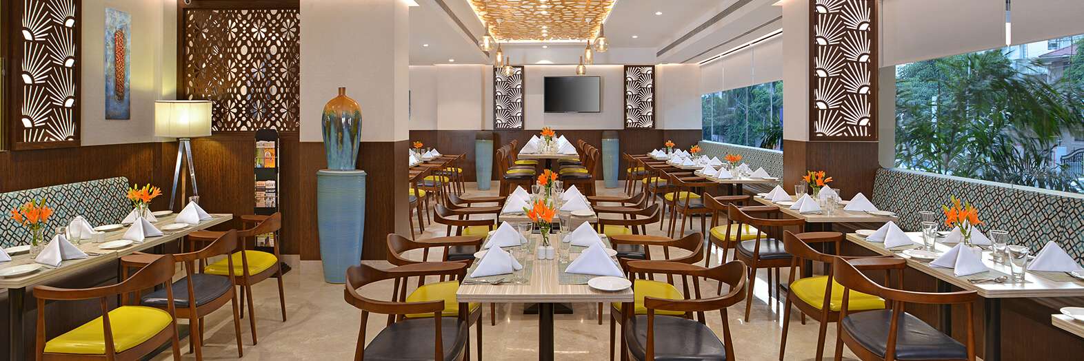 Best Multi Cuisine Restaurants in Vadodara Pastry Shop Fortune Inn